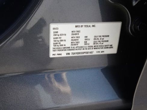 Used 2023 Tesla Model Y Long Range AWD/4WD image 35