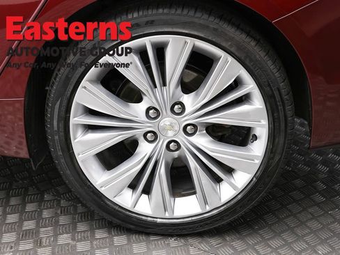 Used 2017 Chevrolet Impala Premier w/ Enhanced Convenience Package FWD image 8