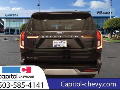 Used 2025 Ford Expedition Platinum w/ Driver's Package