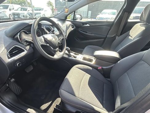 Used 2019 Chevrolet Cruze LS w/ LS Convenience Package FWD image 2