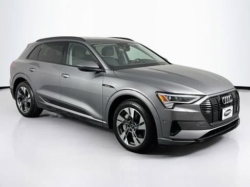 Used 2021 Audi e-tron Premium AWD/4WD image 2