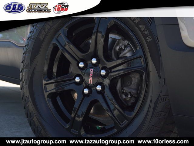 Used 2023 GMC Acadia AT4 w/ Trailering Package AWD/4WD image 2