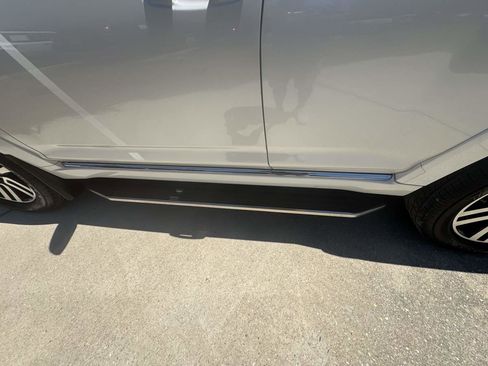 Used 2021 Toyota 4Runner Limited AWD/4WD image 27