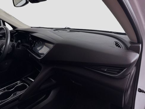 Used 2022 Buick Envision Preferred image 18