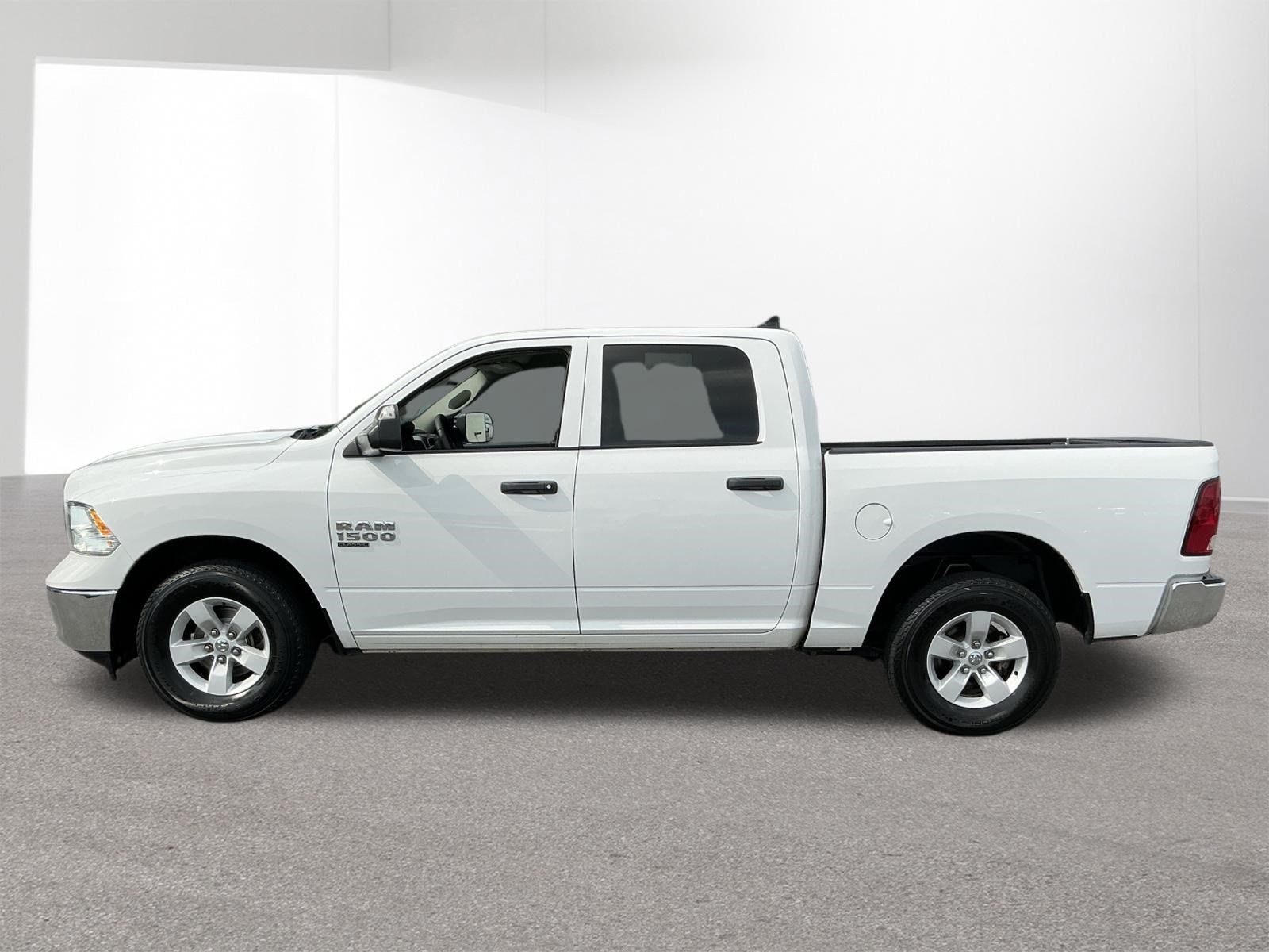 Used 2023 RAM 1500 Classic SLT w/ Trailer & Traction Group AWD/4WD image 6