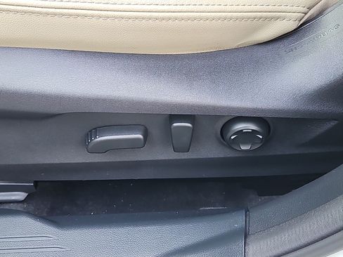 Certified 2023 Subaru Legacy Limited image 17