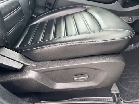 Used 2023 Ford Edge SEL image 12