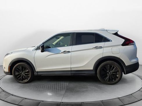 Used 2022 Mitsubishi Eclipse Cross LE FWD image 2