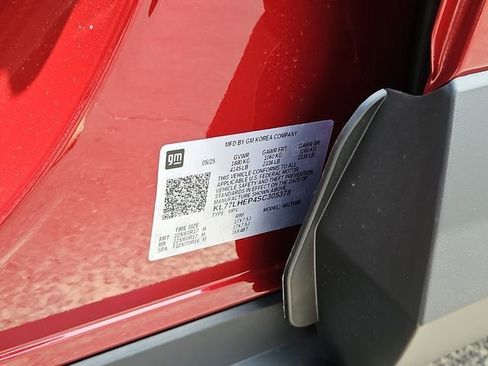 New 2025 Chevrolet Trax LT w/ Driver Confidence Package image 29