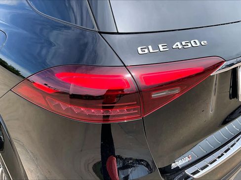 Used 2026 Mercedes-Benz GLE 450e 4MATIC image 28
