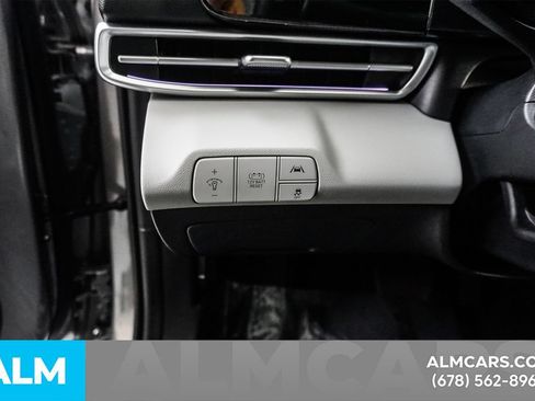 Used 2023 Hyundai Elantra Limited FWD image 27