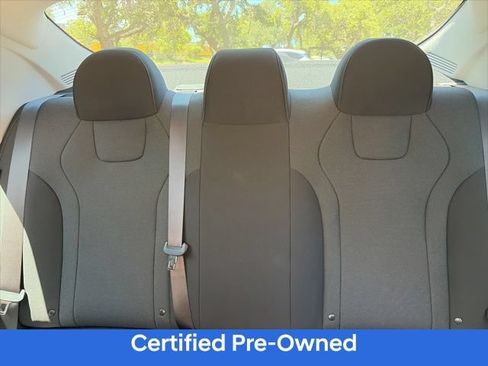 Certified 2026 Hyundai Elantra SE FWD image 17