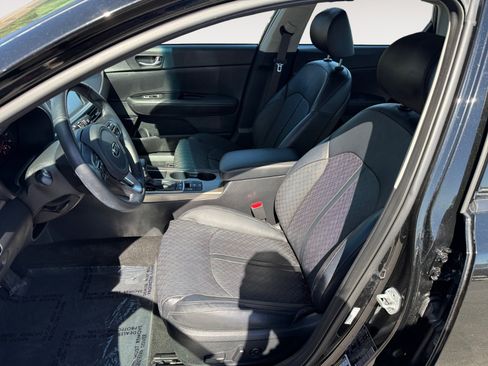 Used 2019 Kia Optima EX w/ Technology Package FWD image 10