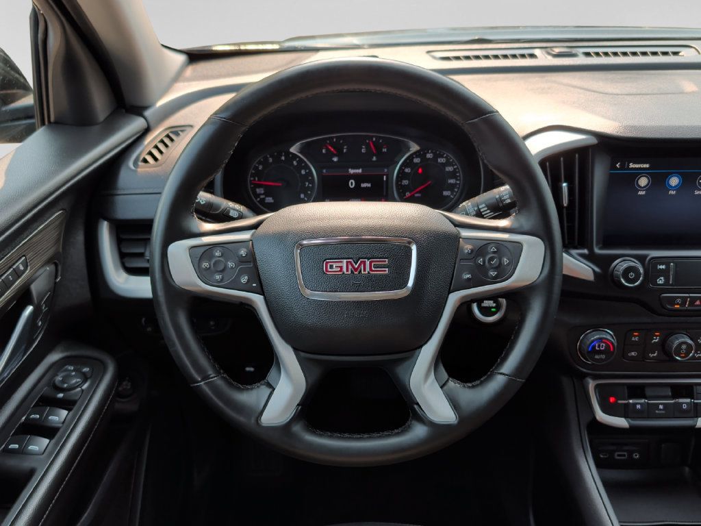 Used 2024 GMC Terrain SLT AWD/4WD image 11