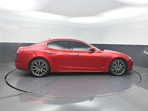Used 2019 Maserati Ghibli S GranSport RWD image 33
