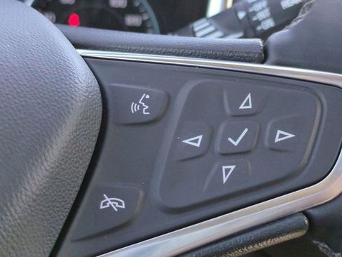 Used 2024 Chevrolet Equinox LT image 24