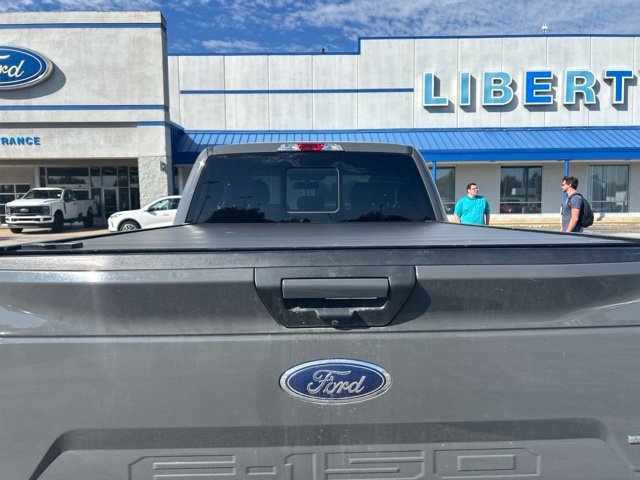 Used 2018 Ford F150 XLT w/ Equipment Group 302A Luxury AWD/4WD image 4