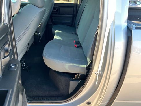 Used 2017 RAM 1500 Express image 21