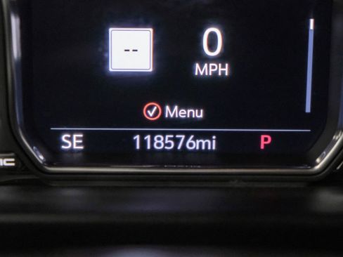 Used 2021 GMC Yukon AT4 w/ Rear Media and Nav Package AWD/4WD image 19