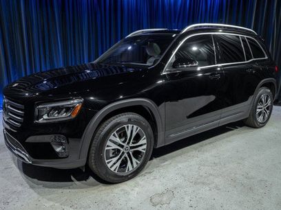 New 2025 Mercedes-Benz GLB 250