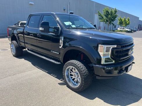 Used 2022 Ford F350 Lariat w/ Tremor Off-Road Package AWD/4WD image 3