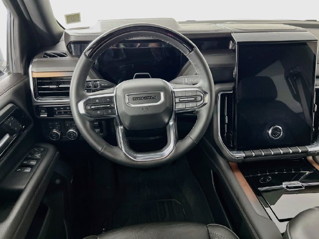 Used 2025 GMC Yukon Denali w/ Denali Reserve Package AWD/4WD image 25