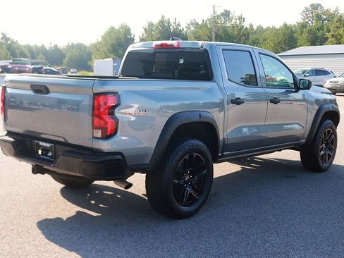 Used 2025 Chevrolet Colorado Trail Boss AWD/4WD image 7