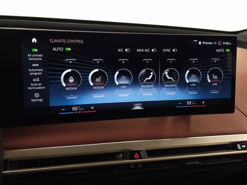 Used 2023 BMW iX xDrive50 w/ Premium Package image 33