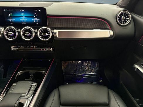 Certified 2021 Mercedes-Benz GLB 250 image 26