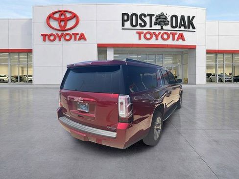 Used 2017 GMC Yukon XL SLT image 4