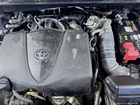 Used 2020 Toyota Highlander XLE FWD image 40