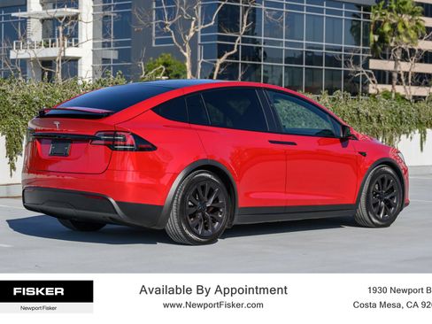 Used 2023 Tesla Model X image 5