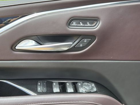 Certified 2024 Cadillac Escalade Sport Platinum w/ LPO, ONYX Package AWD/4WD image 20