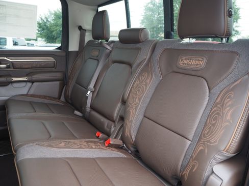 New 2025 RAM 1500 Limited image 16