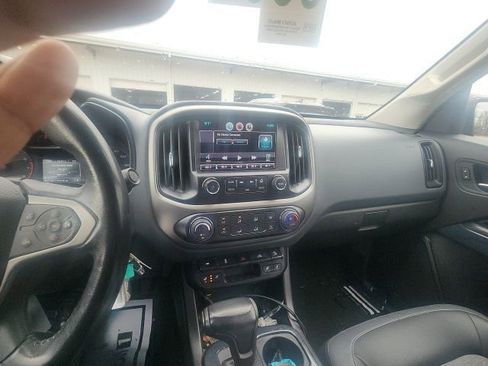 Used 2015 Chevrolet Colorado Z71 image 15