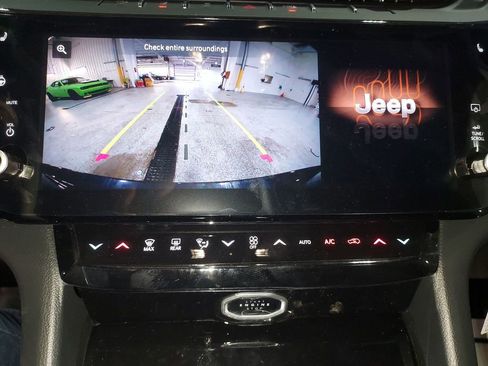 New 2026 Jeep Grand Cherokee Laredo image 23