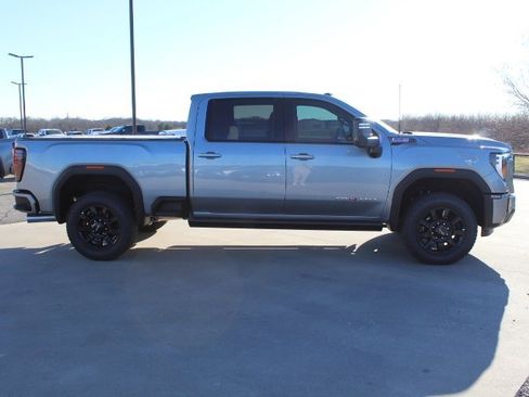 New 2026 GMC Sierra 2500 AT4 w/ AT4 Premium Plus Package image 6