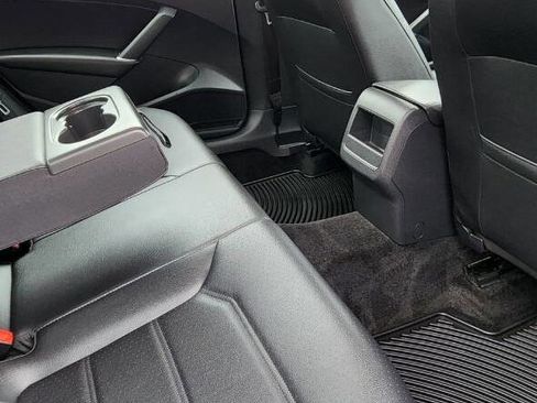 Used 2018 Volkswagen Passat 2.0T R-Line image 25