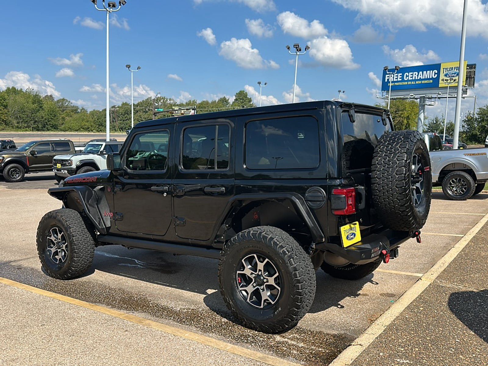 Used 2018 Jeep Wrangler Unlimited Rubicon AWD/4WD image 9