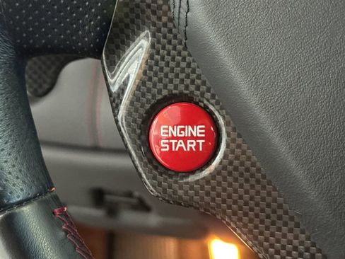 Used 2010 Ferrari California image 17