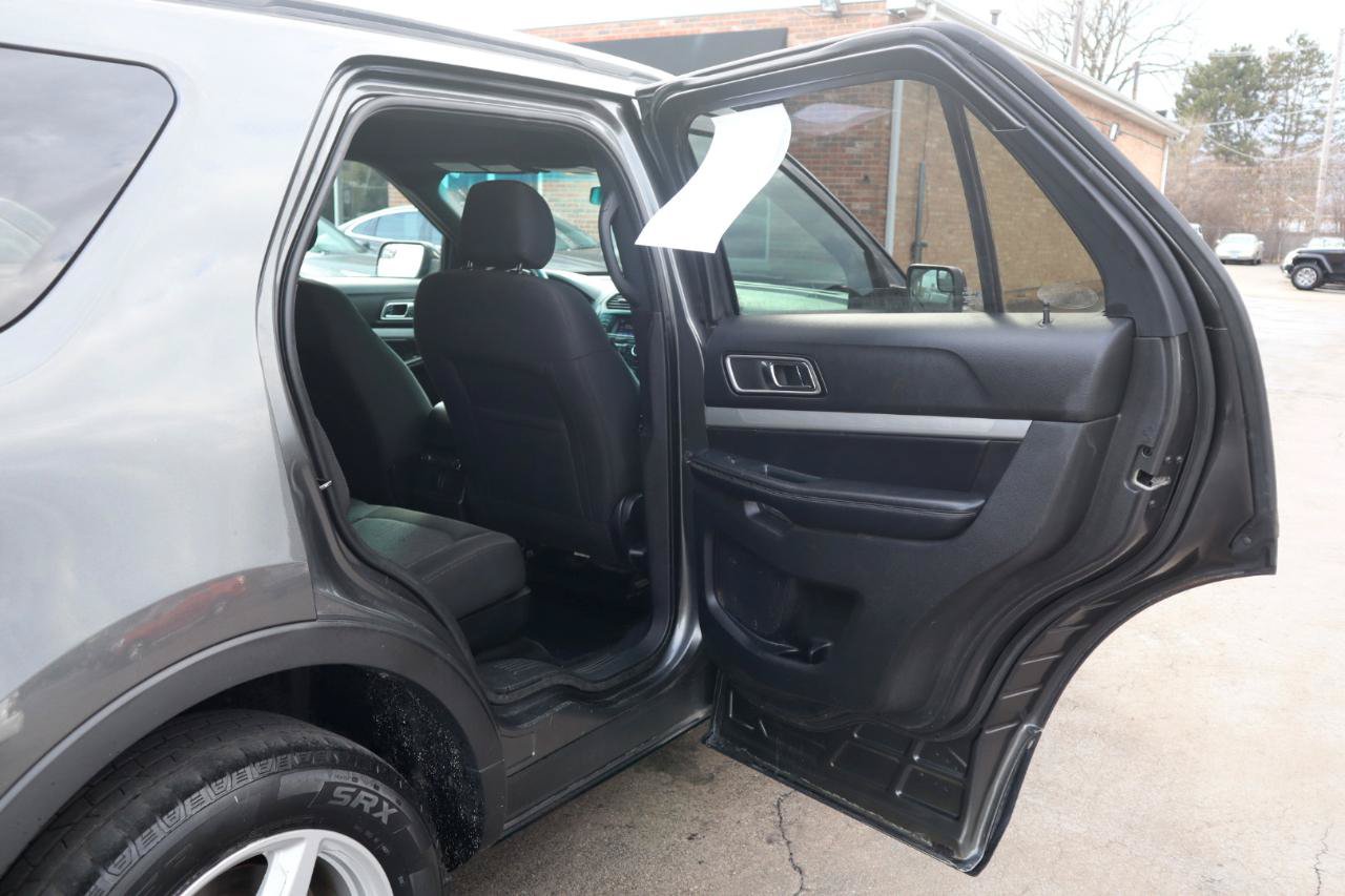 Used 2017 Ford Explorer XLT AWD/4WD image 13