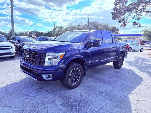 Used 2019 Nissan Titan PRO-4X w/ Pro-4x Convenience Package AWD/4WD image 4