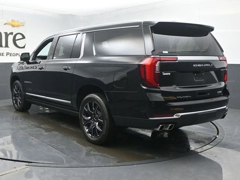 Used 2025 GMC Yukon XL Denali w/ Denali Reserve Package AWD/4WD image 38