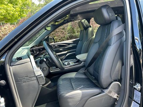 Used 2025 Cadillac Escalade IQ Luxury 1 AWD/4WD image 43