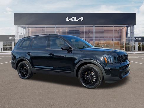 Certified 2025 Kia Telluride SX Prestige X-Line AWD/4WD image 2
