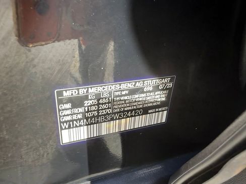 Used 2023 Mercedes-Benz GLB 250 4MATIC image 30