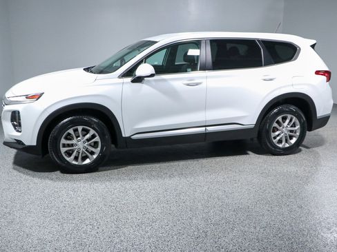 Used 2019 Hyundai Santa Fe SE image 10