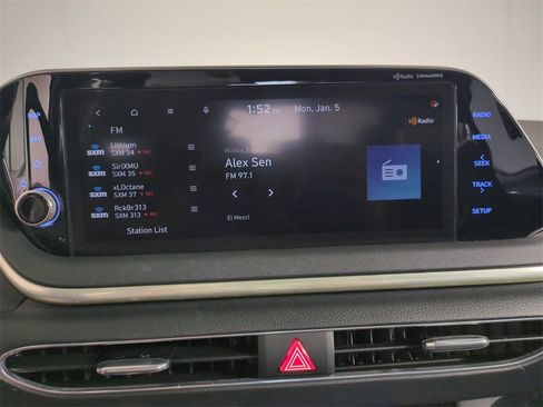 Certified 2023 Hyundai Sonata SEL image 18