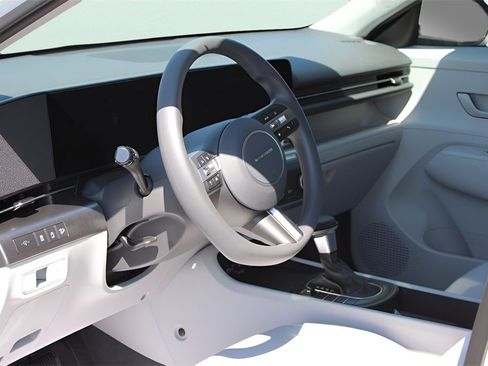 New 2026 Hyundai Kona SE FWD image 12