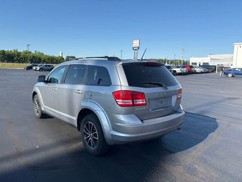 Used 2018 Dodge Journey SE w/ Blacktop Package FWD image 15